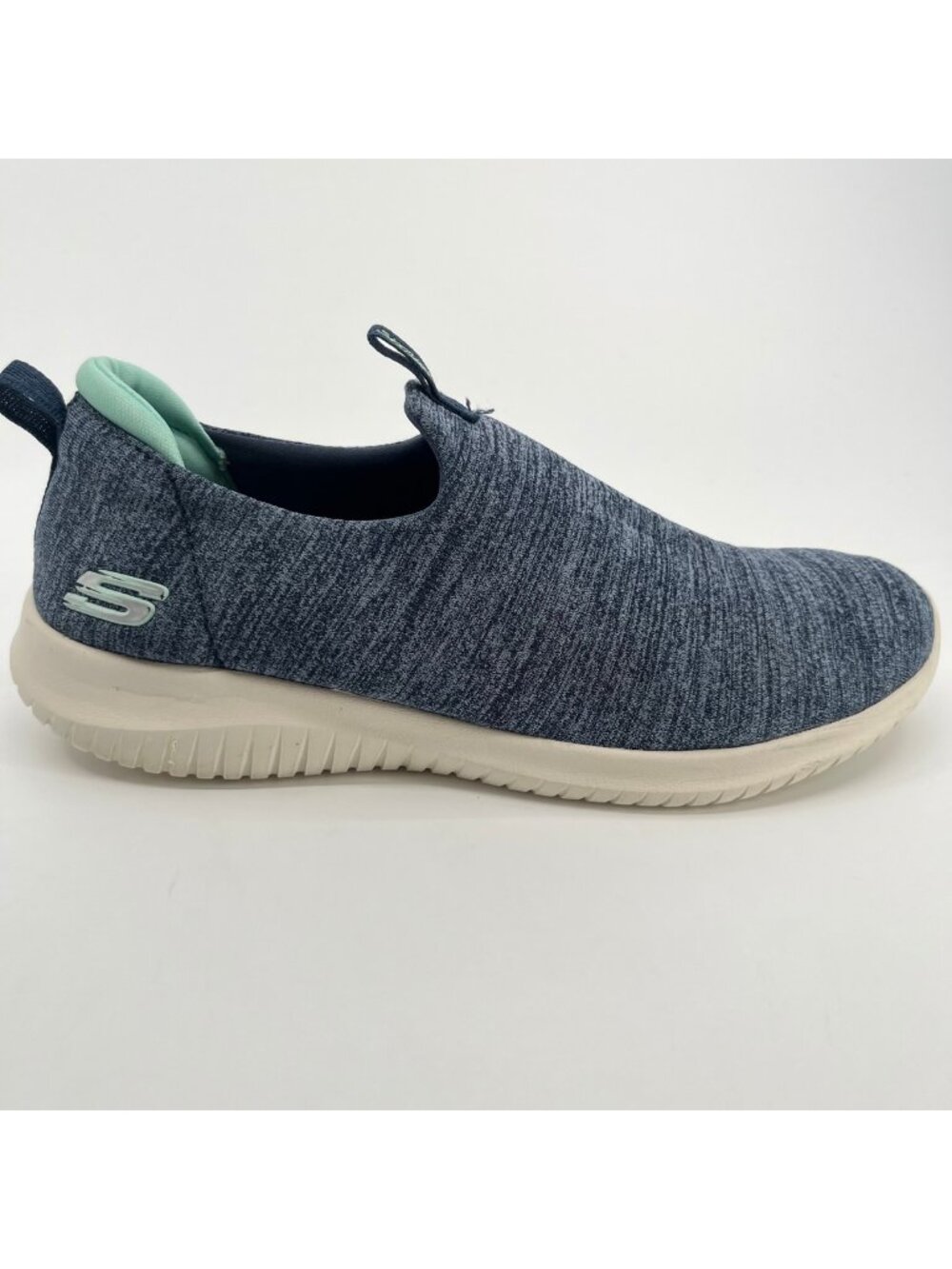Skechers Ultra Flex Gracious Touch Womens Size 8.5 Blue Running Shoes Sneakers